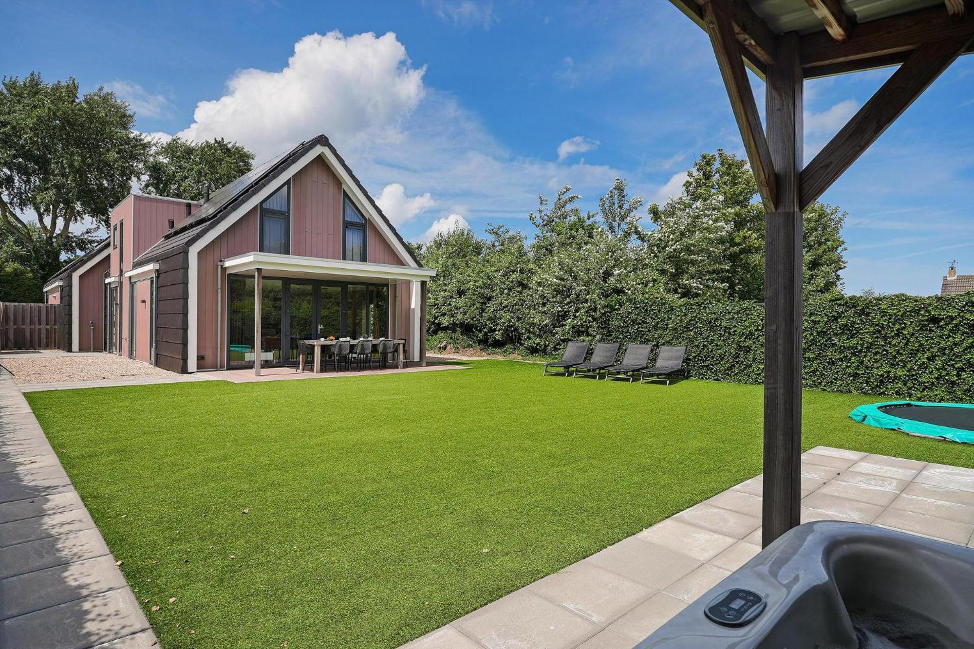 Villa Mastlo: Spacious 10-Person Garden Retreat Near Beach Ouddorp Exterior photo